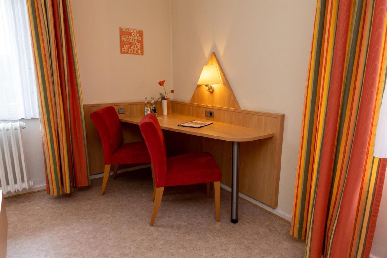 Haus Sonneck Hotel Marburg Ngoại thất bức ảnh